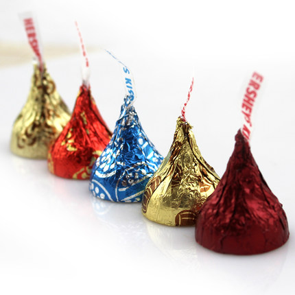 kisses 好时 扁桃仁口味巧克力500g 46元 包邮