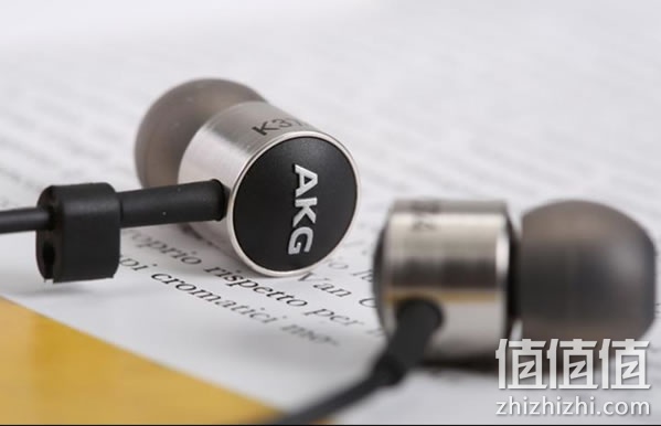 AKG K374耳机