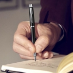 派克（PARKER）IM 纯黑丽雅白夹钢笔