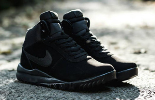 小降！Nike耐克HOODLAND SUEDE男子休闲跑步鞋 亚马逊中国358元 包邮 （需用码）
