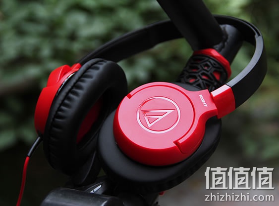 铁三角 ATH-AX1iS 头戴式耳机
