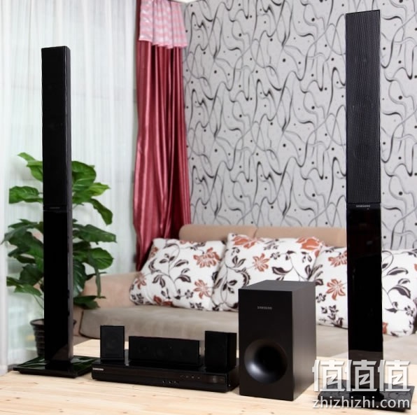 三星 HT-E353K 家庭影院