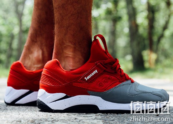 走我路！Saucony 索康尼 GRID 9000 男士经典复古跑鞋 6PM价格
