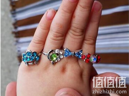 Shuning儿童戒指套装