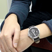 汉米尔顿（Hamilton） Khaki Aviation QNE 卡其航空系列 H76655133 男款机械腕表 防水50m