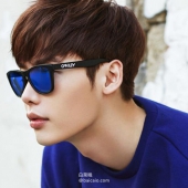Oakley 欧克利 Frogskins休闲太阳镜 $37.99 到手￥280 国内￥790