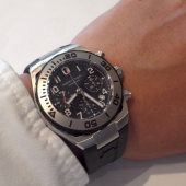 汉米尔顿（Hamilton） Khaki Navy sub 卡其海军系列 H78716333 男款自动机械腕表