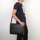 阿玛尼（Emporio Armani） YEM820 YC043 80001 UNI 男士单肩包*2个  牛皮材质