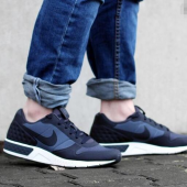 耐克（NIKE）  Nightgazer LW男士运动休闲跑鞋