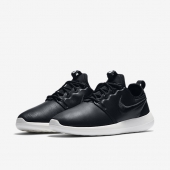耐克（NIKE） ROSHE TWO SI  女士运动鞋