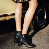 Tory Burch 托里·伯奇 女士真皮粗跟短靴 4折$180 到手￥1340