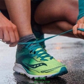 限5码，Saucony 索康尼 Kinvara 7 女士超轻训练跑鞋 新低$31.08 到手￥315