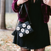 Rebecca Minkoff  女士真皮立体花朵相机包  Prime会员免费直邮到手￥736