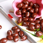 适合凑单，HERSHEY'S 好时 巧珍珠巴旦木牛奶巧克力 122g ￥11.8