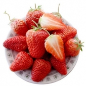 限地区，鲜为天 辽宁丹东奶油草莓 900g-1000g ￥38.6