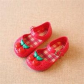 Mini Melissa Furadinha Cherry 草莓款儿童香香果冻鞋
