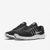 耐克（NIKE） JUVENATE 女子运动鞋