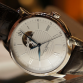 名仕（Baume & Mercier）  MOA08688 男士自动机械腕表 经典透明小窗设计