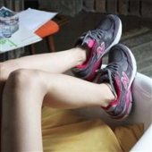 New Balance 新百伦 女款990V3 第三代总统慢跑鞋