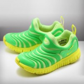 Nike耐克毛毛虫 大童款机能运动鞋 幽灵绿