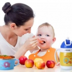 婴儿辅食喂养方式必须知道的10个问题，如何正确给还是喂养辅食？