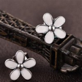 Pandora潘多拉 290555CZ 闪亮的蝴蝶结款银耳钉