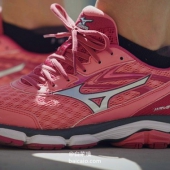 Mizuno 美津浓 INSPIRE 12 女士次顶级支撑型跑步鞋 Prime会员免费直邮到手￥348