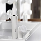 Braun 博朗 SE820 电动洁面脱毛二合一美容仪 新低￥348.8包邮（￥436 下单8折）