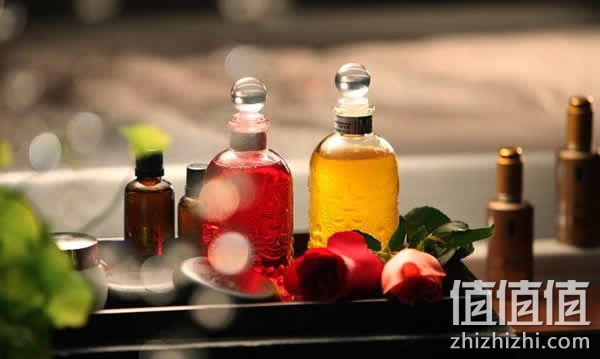 如何挑选精油的优劣？手把手教你如何选精油，精油如何选购？欧舒丹活力按摩油，Oshadhi天然玫瑰果油，Oshadhi柠檬薄荷单方精油