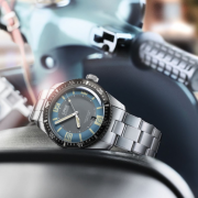 豪利时（ORIS）  Divers Sixty-Five 733-7707-4065MB 男士机械腕表  复古外观