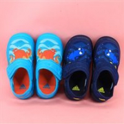 日亚精选：Adidas阿迪达斯、New balance新百伦大/小童款童鞋小集合