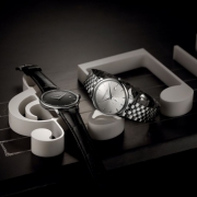 蕾蒙威（RAYMOND WEIL） Toccata 男士真皮表带石英表 RW-5488-STC-20001 精致表壳 流畅线条
