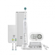 欧乐B（Oral-B）  3D智能电动牙刷7000 3刷头 白色蓝牙版