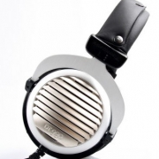 拜亚动力（Beyerdynamic） DT990 头戴式Hifi耳机 600欧 无前端不要尝试