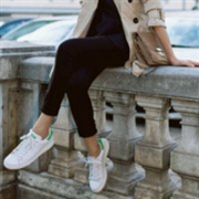 Eastbay 官网现有Adidas Originals“Stan Smith”大童系列