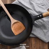日本制造 南部铁器风炒锅30cm ￥287.2包邮（￥359 额外8折）