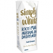 Simply white 全脂UHT牛奶 250ml x 24盒*2箱