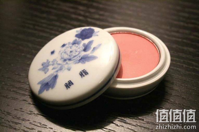 粉底液选什么颜色？怎么选粉底液？粉底怎么选色号？如何挑选适合自己肤色的粉底？