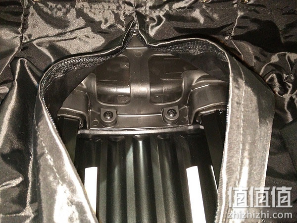 晒晒我的CARLORE 纯铝拉杆旅行箱，这个牌子有人听过吗？CARLORE 旅行箱怎么样？carlore是什么品牌，carlore拉杆箱