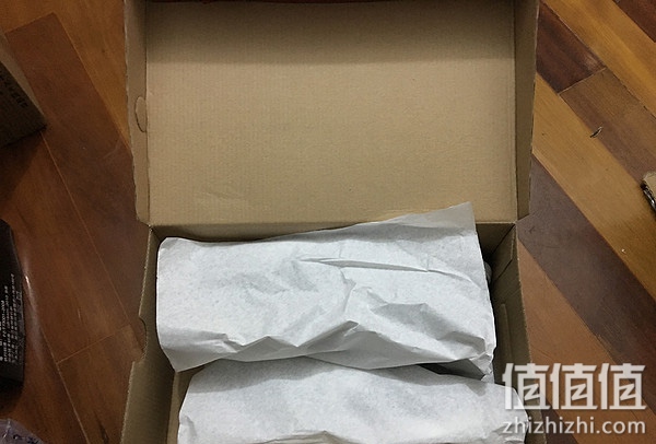 跑跑更健康，New Balance M990 V3 男款跑鞋开箱首晒，New Balance 跑鞋怎么样？跑鞋什么牌子好？