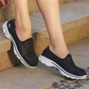 SKECHERS 斯凯奇 GO WALK 3系列女士轻质一脚蹬健步鞋 14054  多色可选