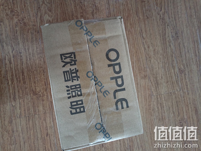 开箱晒单，OPPLE 欧普照明LED长臂折叠台灯， 欧普照明学生台灯，台灯哪个品牌好？欧普照明台灯好不好？