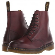 Dr. Martens Pascal 8-Eye Boot 中性马丁靴