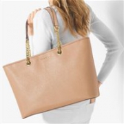 补货啦：MICHAEL Michael Kors Jet Set Travel 女士中号真皮托特包 浅棕色