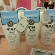 Beauty Buffet Q10 牛奶洗面奶 100ml*3件 泰国人气产品