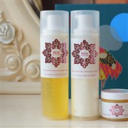 REN摩洛哥奥图玫瑰两件套装（沐浴露 200ml+身体乳 200ml）