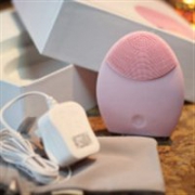 FOREO LUNA 硅胶洁面仪 适合敏感/普通肤质