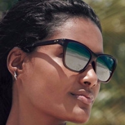 Oakley 欧克利 Hold On 偏光女士休闲太阳镜 2.5折 $34.99