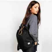 Herschel Supply Co. 休闲双肩背包 抽绳设计