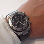 汉米尔顿（Hamilton） Khaki Navy sub 卡其海军系列 H78716333 男款自动机械腕表